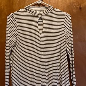 American Eagle Long Sleeve